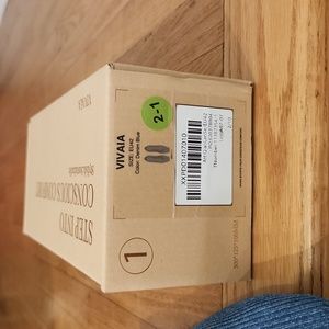 NIB Vivaia Square-toe, v-cut flats. Denim Blue/Light Blue